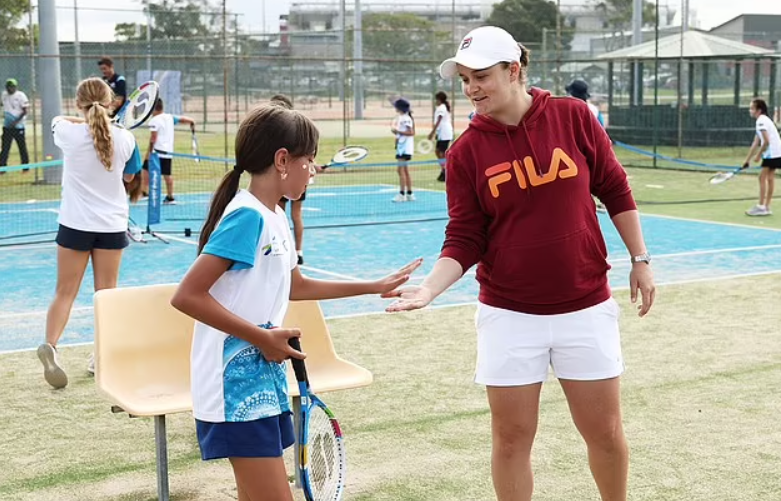 Australiencei Ashleigh Barty îi e dor de palpitațiile tenisului: ce a dezvăluit fostul număr 1 WTA_14