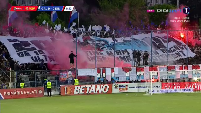 Nebunie la Galați! Fanii au întreținut atmosfera la Oțelul - Dinamo: hârtie, materiale pirotehnice și artificii_17