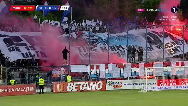 Nebunie la Galați! Fanii au întreținut atmosfera la Oțelul - Dinamo: hârtie, materiale pirotehnice și artificii_26