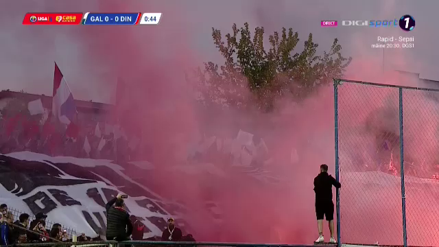 Nebunie la Galați! Fanii au întreținut atmosfera la Oțelul - Dinamo: hârtie, materiale pirotehnice și artificii_37