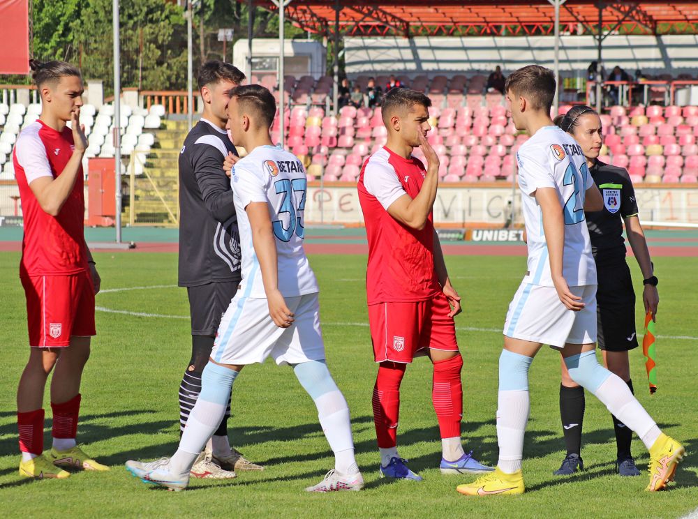 Dinamo, victorie la limită cu FCSB, în Ștefan cel Mare. Golul victoriei, marcat din lovitură liberă_13
