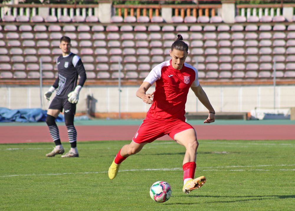 Dinamo, victorie la limită cu FCSB, în Ștefan cel Mare. Golul victoriei, marcat din lovitură liberă_19