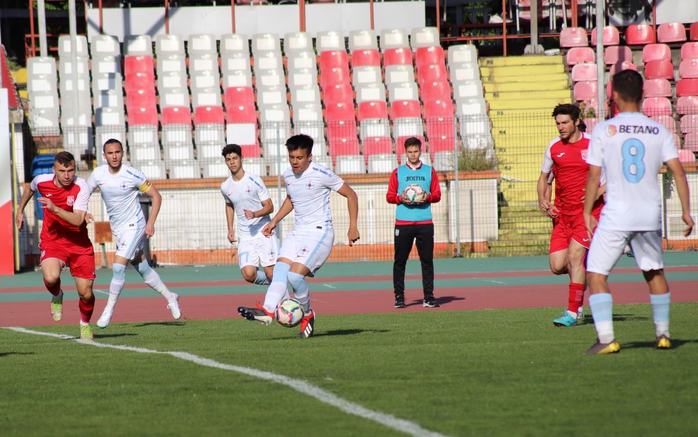 Dinamo, victorie la limită cu FCSB, în Ștefan cel Mare. Golul victoriei, marcat din lovitură liberă_21