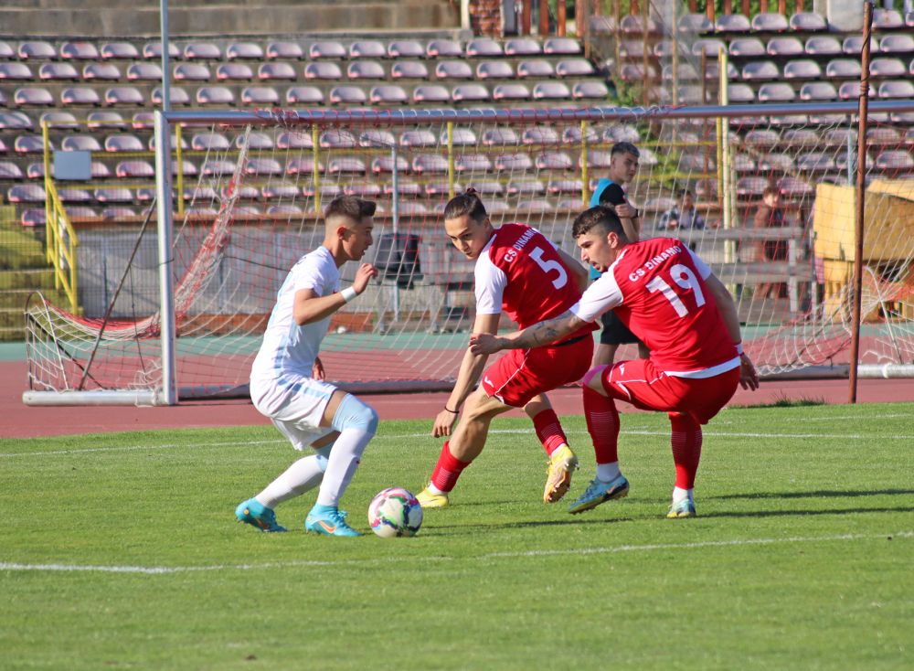 Dinamo, victorie la limită cu FCSB, în Ștefan cel Mare. Golul victoriei, marcat din lovitură liberă_22