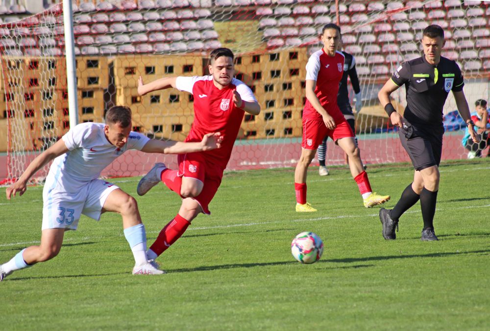 Dinamo, victorie la limită cu FCSB, în Ștefan cel Mare. Golul victoriei, marcat din lovitură liberă_23