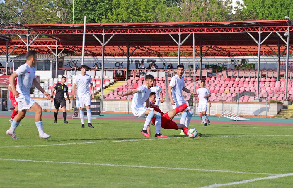 Dinamo, victorie la limită cu FCSB, în Ștefan cel Mare. Golul victoriei, marcat din lovitură liberă_42