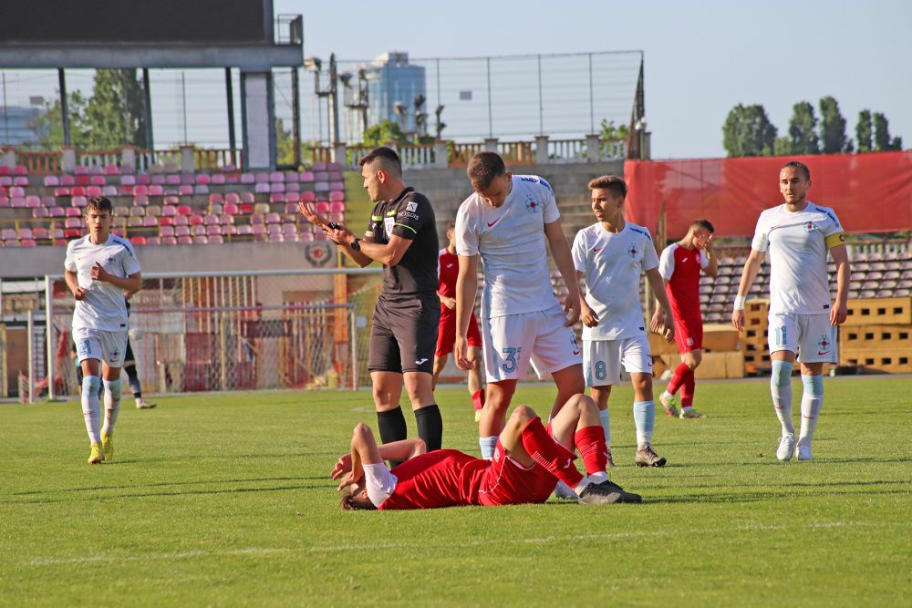 Dinamo, victorie la limită cu FCSB, în Ștefan cel Mare. Golul victoriei, marcat din lovitură liberă_49