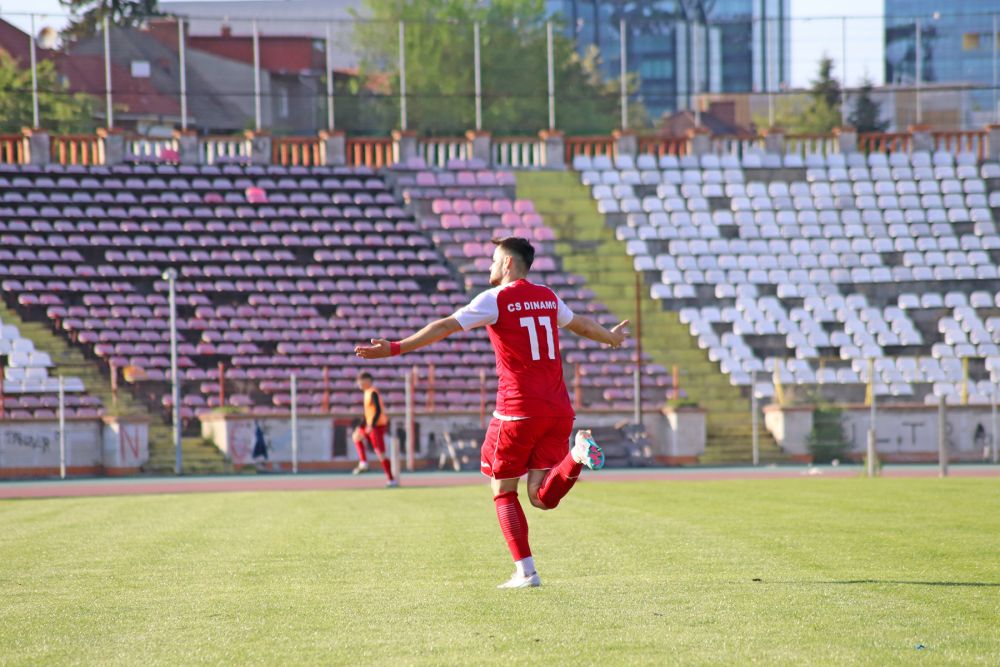 Dinamo, victorie la limită cu FCSB, în Ștefan cel Mare. Golul victoriei, marcat din lovitură liberă_50
