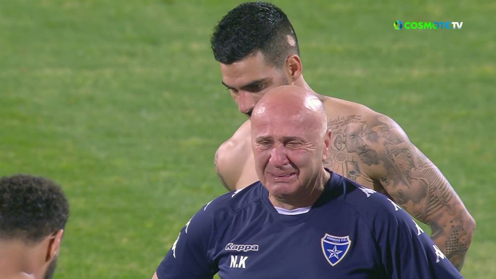 Jucătorul dat afară de FCSB în iarnă a retrogradat! Antrenorul a izbucnit în lacrimi după finala dramatică_5