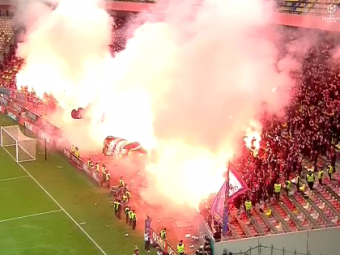 
	Arena Națională a fost în flăcări! Au zburat sute de torțe la Dinamo - CSA Steaua! Meciul a fost oprit&nbsp;
