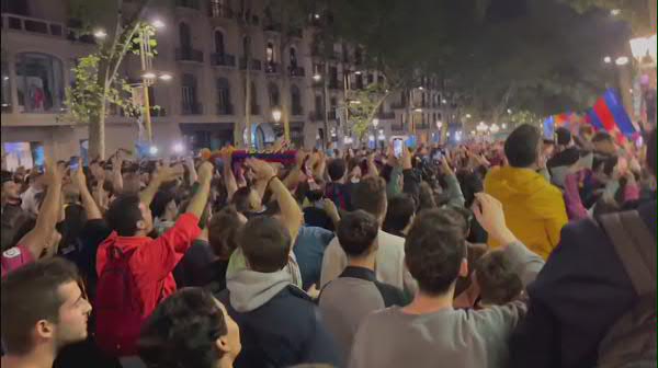 Lionel Messi nu a fost uitat la sărbătoarea Barcelonei! Fanii i-au scandat numele