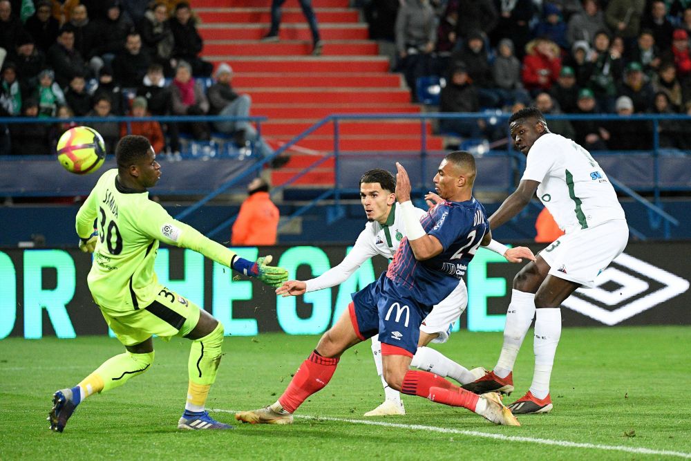 Dinamovistul Lamine Ghezali, killer-ul Stelei, nu a apărut de nicăieri: are selecții la naționala Franței, meciuri și goluri în Ligue 1!_10