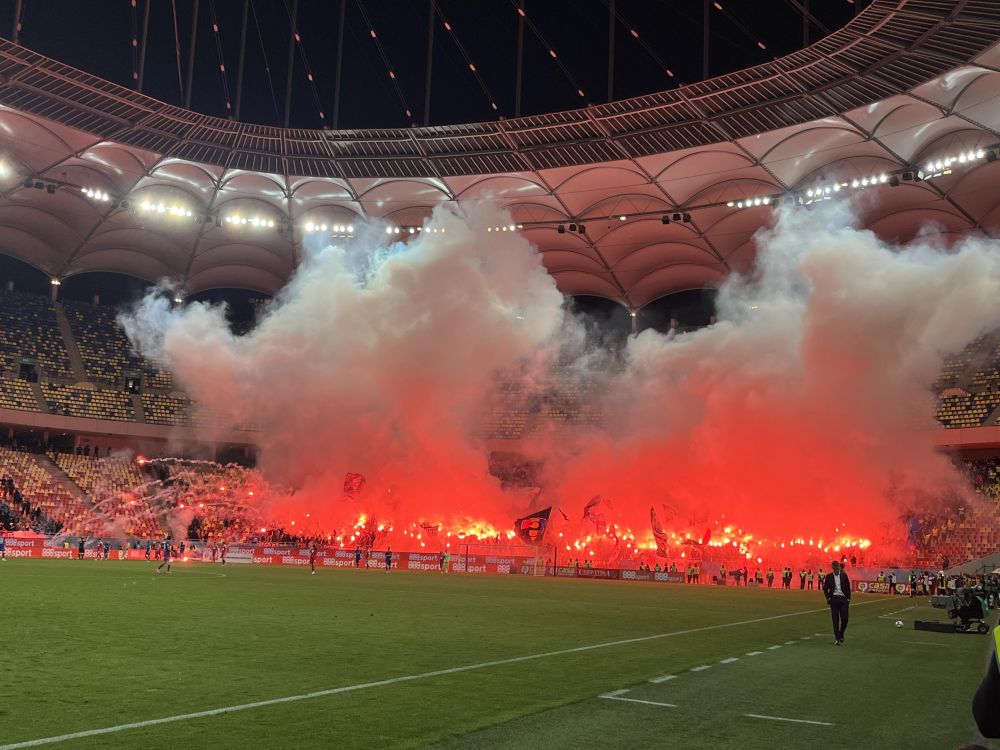 Cine a câștigat duelul fanilor? 40 de imagini spectaculoase de la Dinamo - CSA Steaua și FCSB - CFR Cluj_25