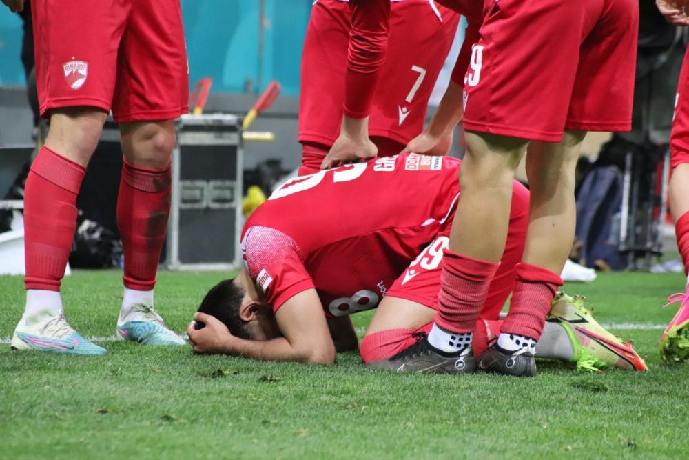Lamine Ghezali i-a anunțat pe steliști la 3-0: ”Game Over”! Imaginile cu gestul sfidător al francezului de la Dinamo, MVP în derby_19