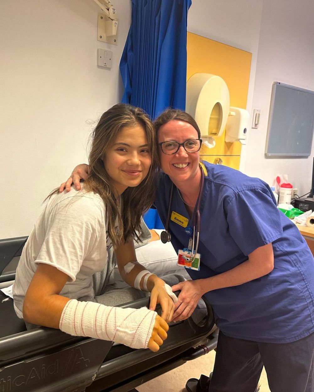 Emma Răducanu a suferit a treia operație în mai puțin de două săptămâni. Reacția campioanei US Open 2021_1