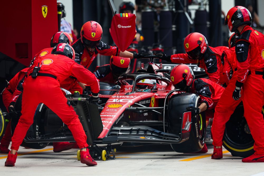 Charles Leclerc, pus la zid de un simbol din Formula 1: "E inacceptabil!" |  Sport.ro