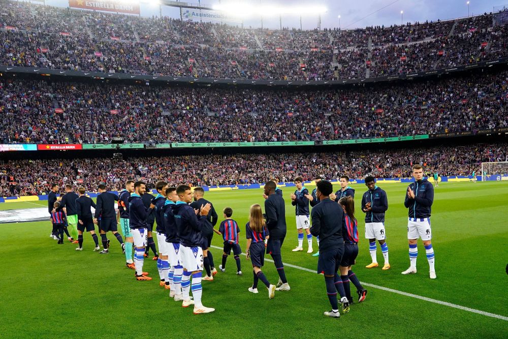 FC Barcelona a primit trofeul de campioană pe Camp Nou. Cele mai frumoase imagini de la sărbătoarea catalanilor_14