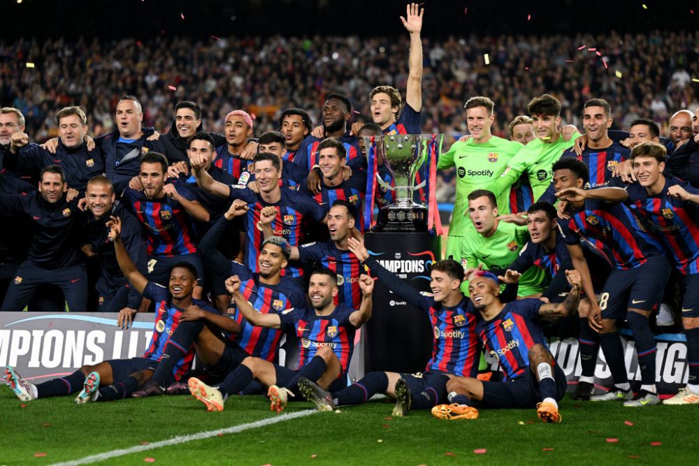 FC Barcelona a primit trofeul de campioană pe Camp Nou. Cele mai frumoase imagini de la sărbătoarea catalanilor_6