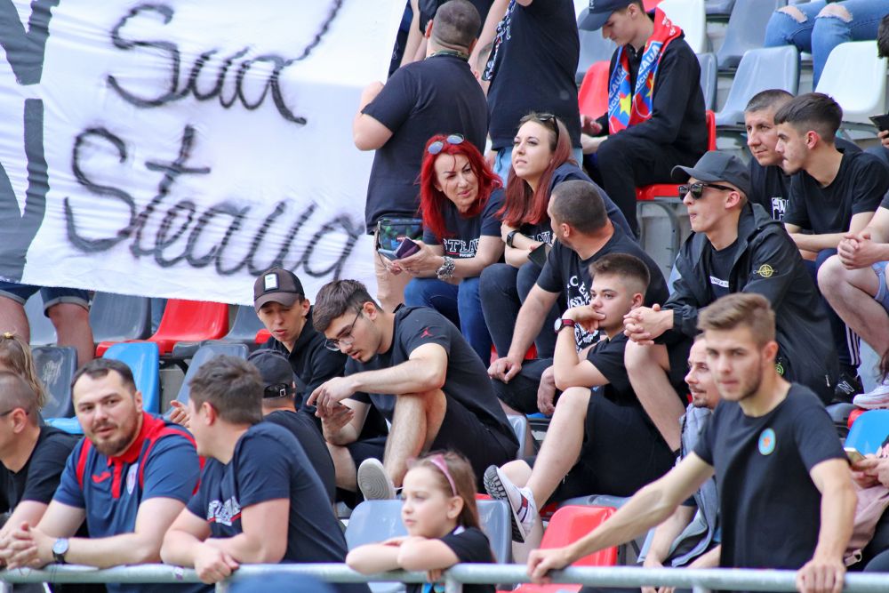 Fanii lui CSA Steaua au întors armele împotriva lui Florin Talpan! Mesajele Peluzei Sud + tribunele goale de pe Ghencea _13