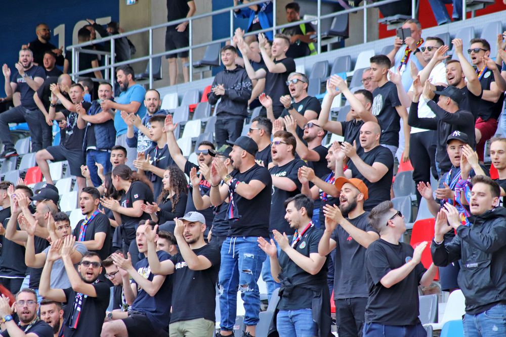 Fanii lui CSA Steaua au întors armele împotriva lui Florin Talpan! Mesajele Peluzei Sud + tribunele goale de pe Ghencea _20