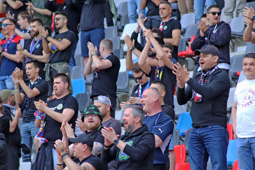 Fanii lui CSA Steaua au întors armele împotriva lui Florin Talpan! Mesajele Peluzei Sud + tribunele goale de pe Ghencea _22