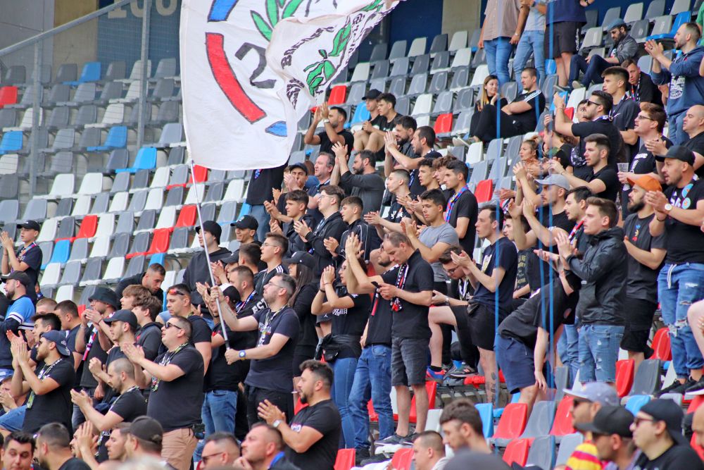 Fanii lui CSA Steaua au întors armele împotriva lui Florin Talpan! Mesajele Peluzei Sud + tribunele goale de pe Ghencea _31