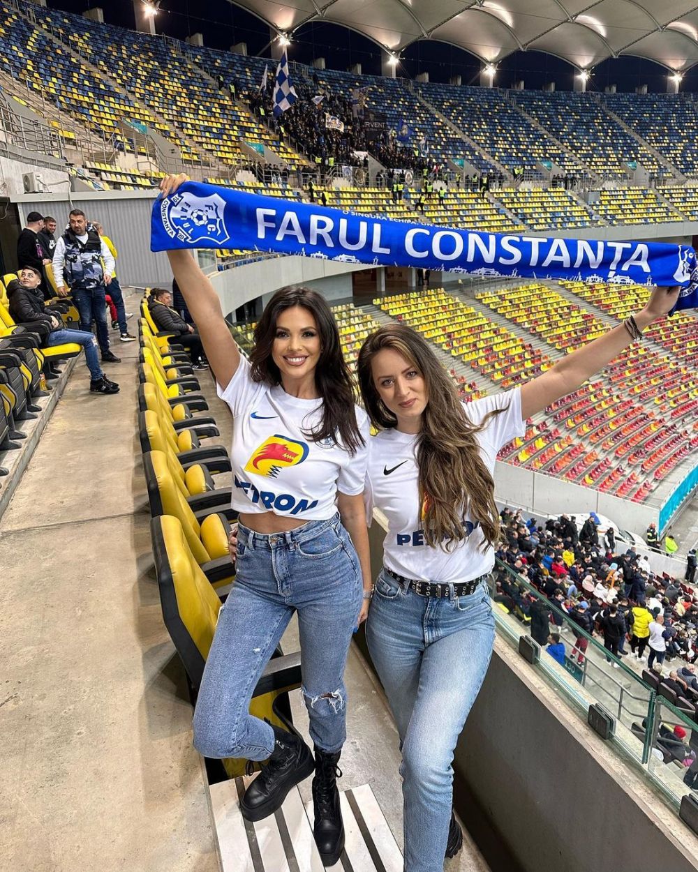 Promite să încingă atmosfera pe stadionul din Ovidiu! „Ivana Knoll de România” strigă mobilizarea înainte de Farul - FCSB_25