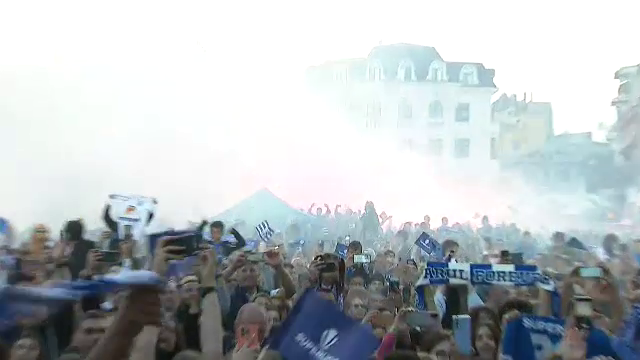 Așa arată bucuria! Mii de fani au sărbătorit titlul Farului: „Ne-am făcut damblaua, am bătut pe Steaua!” _19