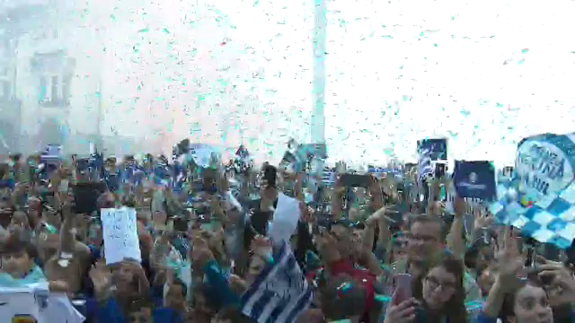 Așa arată bucuria! Mii de fani au sărbătorit titlul Farului: „Ne-am făcut damblaua, am bătut pe Steaua!” _25