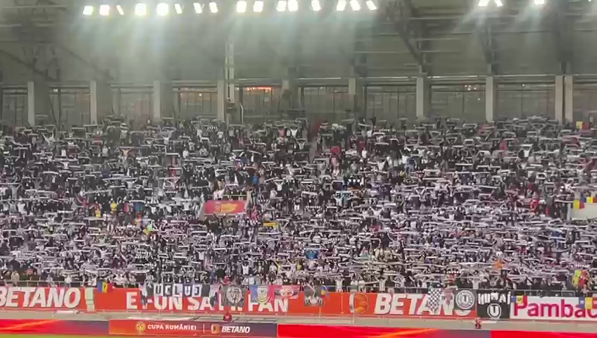 Atmosferă nebună la Sepsi - 'U' Cluj! Stadionul s-a împărțit în trei culori: roșu, alb și negru_12