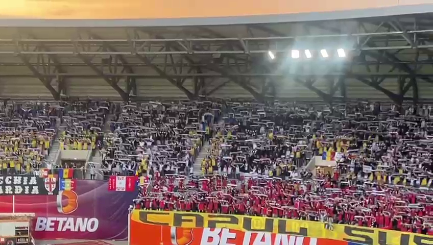 Atmosferă nebună la Sepsi - 'U' Cluj! Stadionul s-a împărțit în trei culori: roșu, alb și negru_30