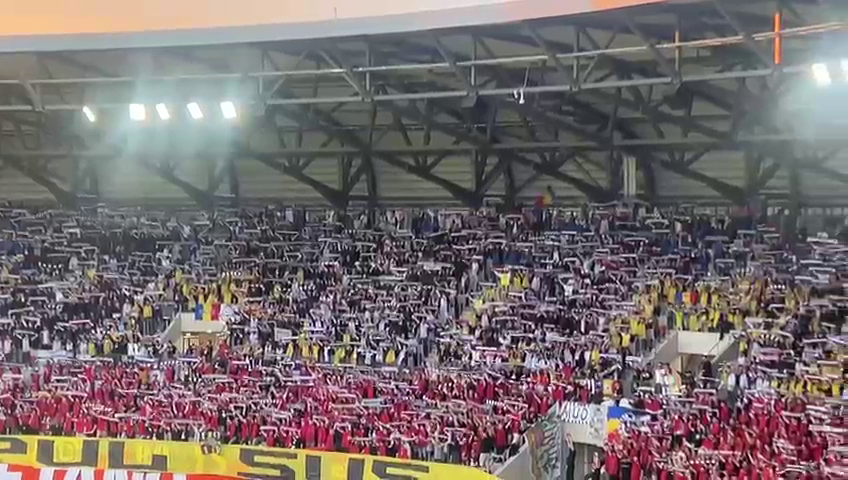 Atmosferă nebună la Sepsi - 'U' Cluj! Stadionul s-a împărțit în trei culori: roșu, alb și negru_35