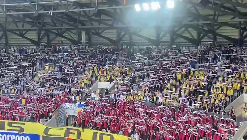 Atmosferă nebună la Sepsi - 'U' Cluj! Stadionul s-a împărțit în trei culori: roșu, alb și negru_40