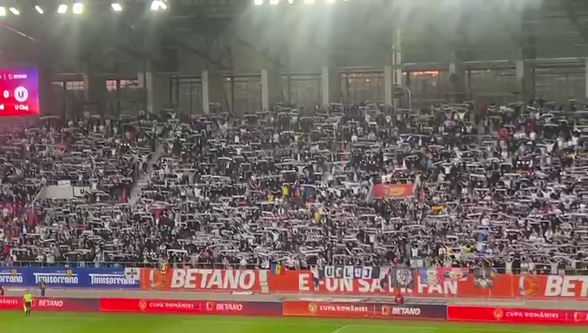 Atmosferă nebună la Sepsi - 'U' Cluj! Stadionul s-a împărțit în trei culori: roșu, alb și negru_5