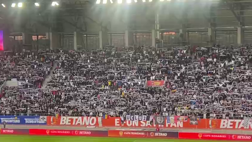 Atmosferă nebună la Sepsi - 'U' Cluj! Stadionul s-a împărțit în trei culori: roșu, alb și negru_6