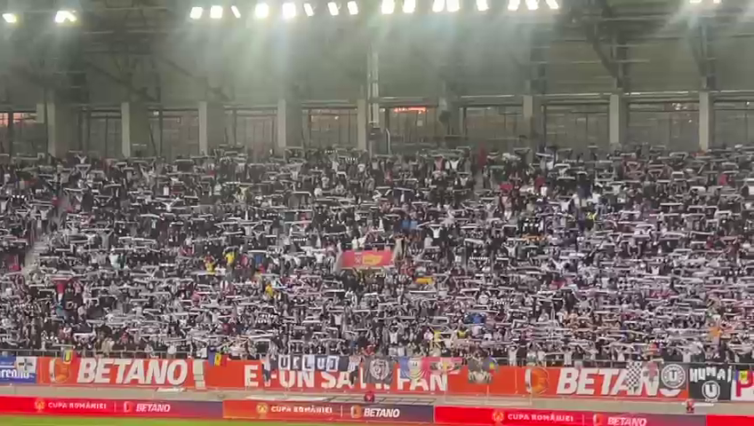 Atmosferă nebună la Sepsi - 'U' Cluj! Stadionul s-a împărțit în trei culori: roșu, alb și negru_9