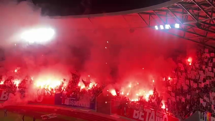 „Șepcile roșii” au luat cu asalt stadionul! Nebunie pe arena din Sibiu, la Sepsi OSK - 'U' Cluj_17