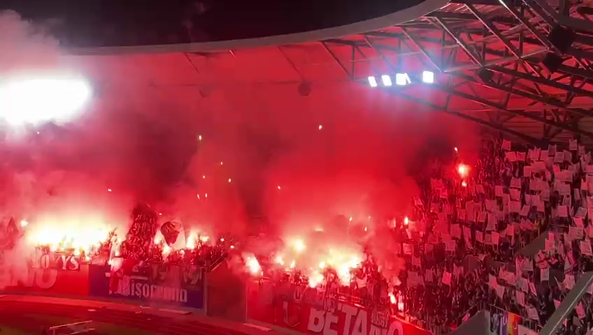 „Șepcile roșii” au luat cu asalt stadionul! Nebunie pe arena din Sibiu, la Sepsi OSK - 'U' Cluj_6