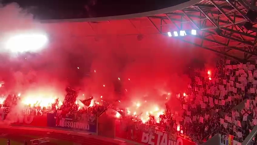 „Șepcile roșii” au luat cu asalt stadionul! Nebunie pe arena din Sibiu, la Sepsi OSK - 'U' Cluj_10