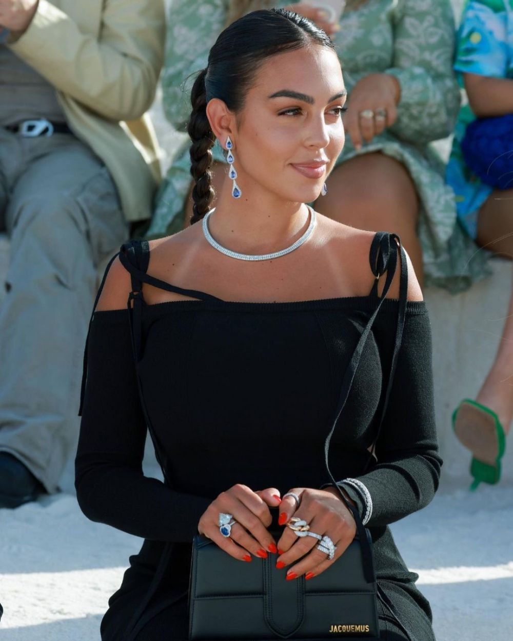 Georgina Rodriguez a bifat o nouă apariție extravagantă la Cannes. Cum arată rochia cu care a atras privirile _23