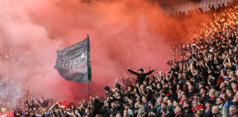 43 de suporteri ai AZ Alkmaar, interzişi pe stadion după incidentele de la meciul cu West Ham_6