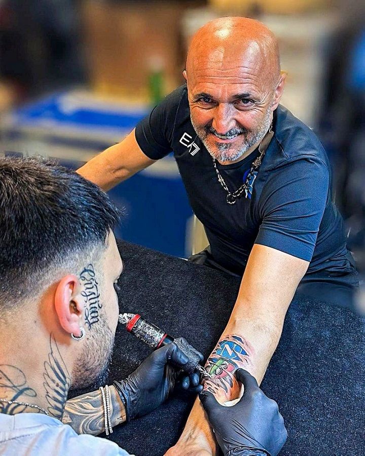 Luciano Spalletti a celebrat cu un tatuaj titlul istoric cucerit cu Napoli! Modelul ales de antrenorul italian _4