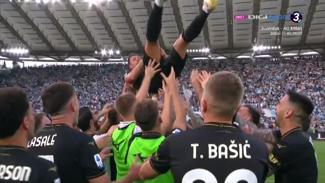 Emoție pură pe Olimpico: Ștefan Radu s-a retras după meciul 427 pentru Lazio! Aplauze, lacrimi și o ultimă banderolă_24