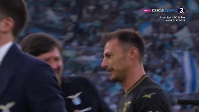 Emoție pură pe Olimpico: Ștefan Radu s-a retras după meciul 427 pentru Lazio! Aplauze, lacrimi și o ultimă banderolă_32