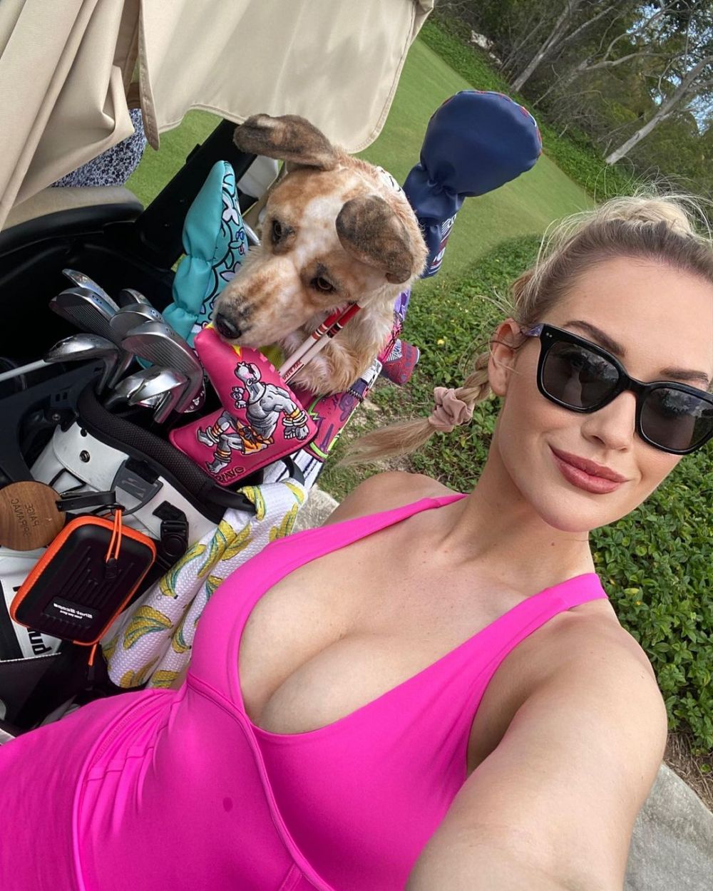 „Se întreabă dacă sunt stripperiță sau jucătoare de golf!” Paige Spiranac a lămurit tot cu un clip în care dansează la bară _93