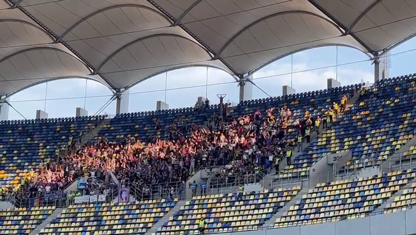 Atmosferă nebună la Dinamo - FC Argeș! Fanii dinamoviști au făcut spectacol total pe Arena Națională_6