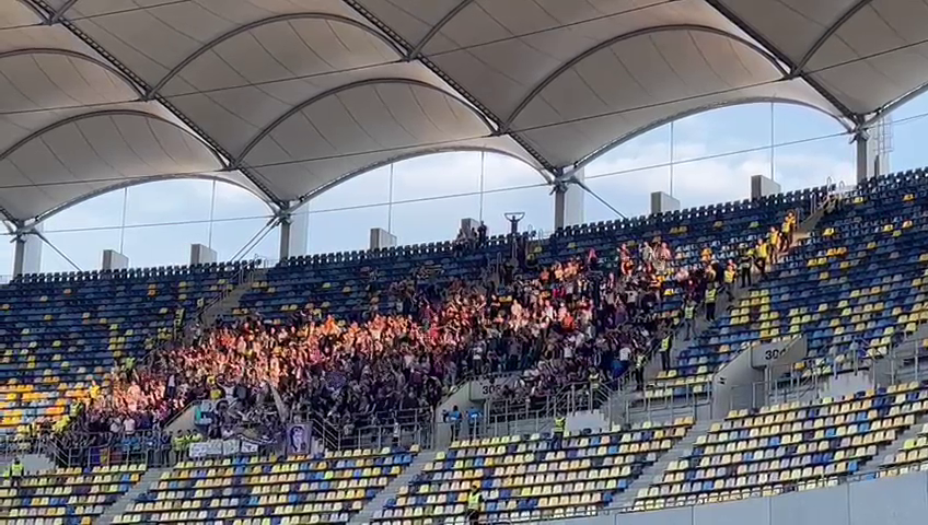 Atmosferă nebună la Dinamo - FC Argeș! Fanii dinamoviști au făcut spectacol total pe Arena Națională_16