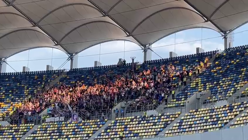 Atmosferă nebună la Dinamo - FC Argeș! Fanii dinamoviști au făcut spectacol total pe Arena Națională_9