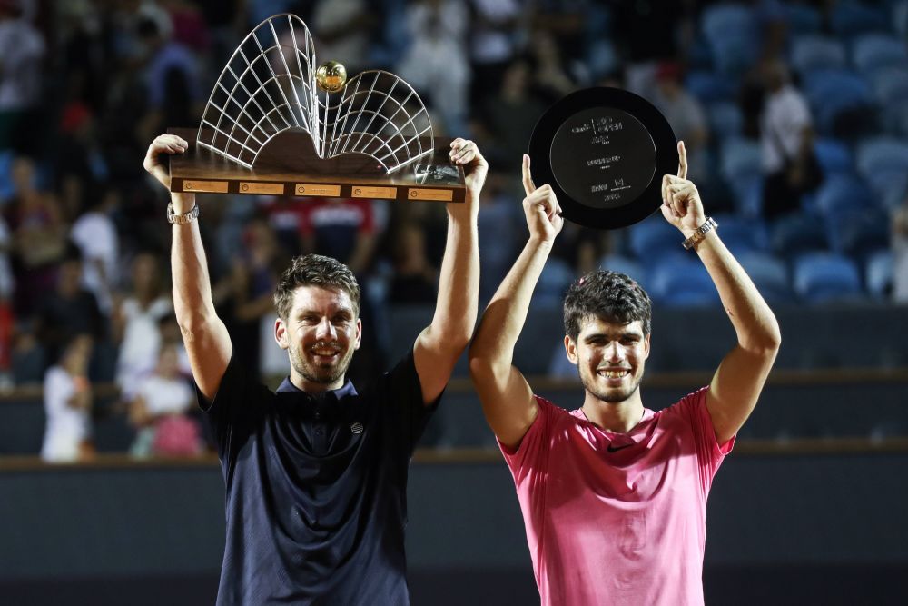 L-a făcut uitat pe Federer! „Regele fileului”, Alcaraz a încântat publicul parizian, în prima victorie la Roland Garros 2023 _25