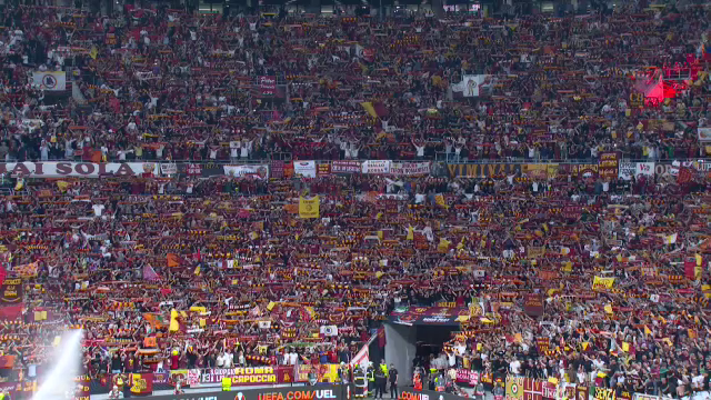 Show total la Sevilla - AS Roma! Atmosferă nebună în tribune la finala Europa League_46